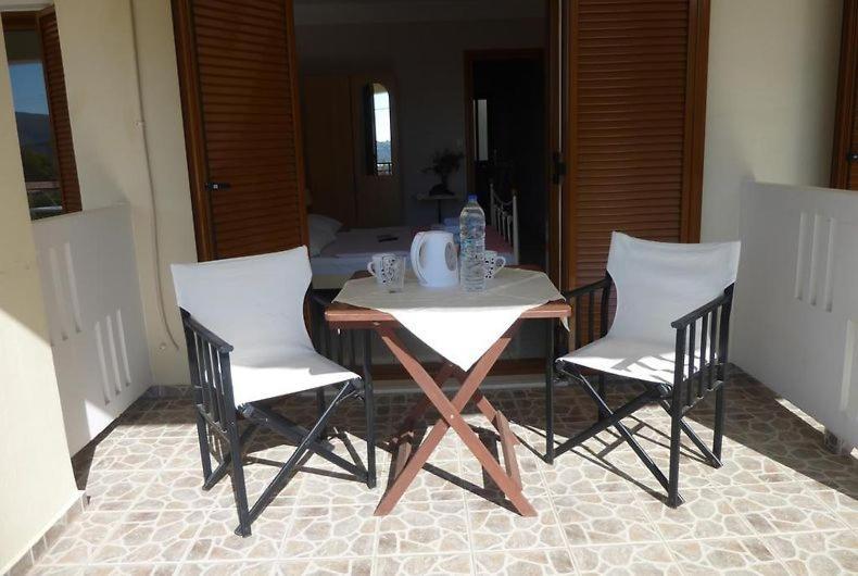 Anesis Apartments Agia Marina  Exterior foto